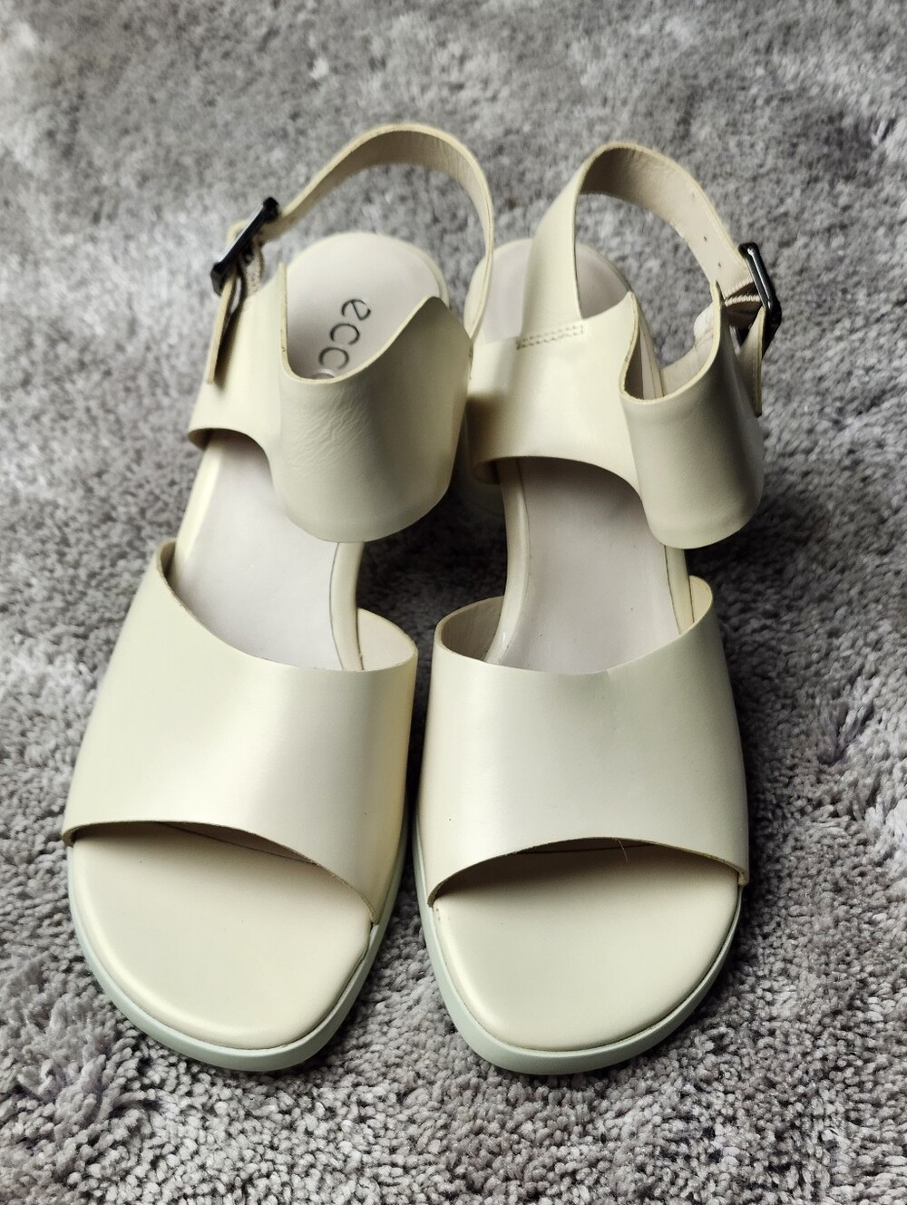 ECCO Cream Leather Slingback Sandals